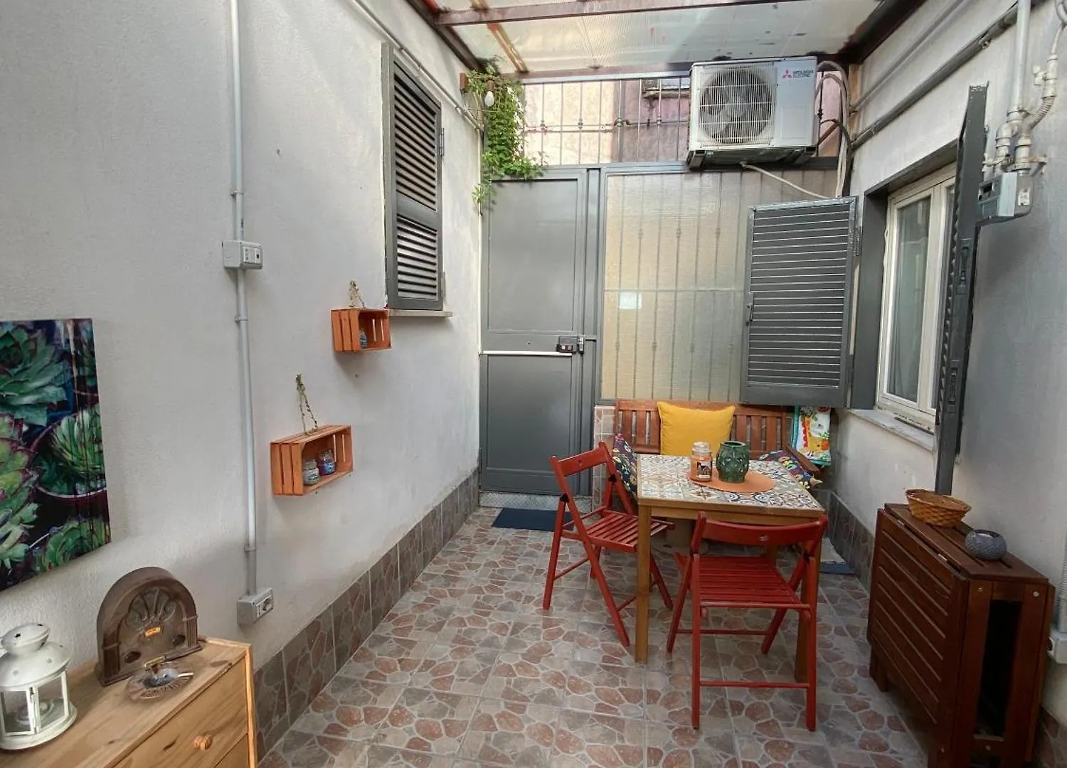 Apartment R&F Home Appartamento A 50Mt Dalla Metro Naples